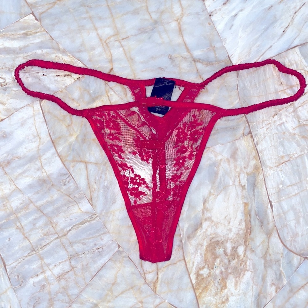 Victoria’s Secret Designer Collection Cutout Thong Small Red Leather Bow Satin
